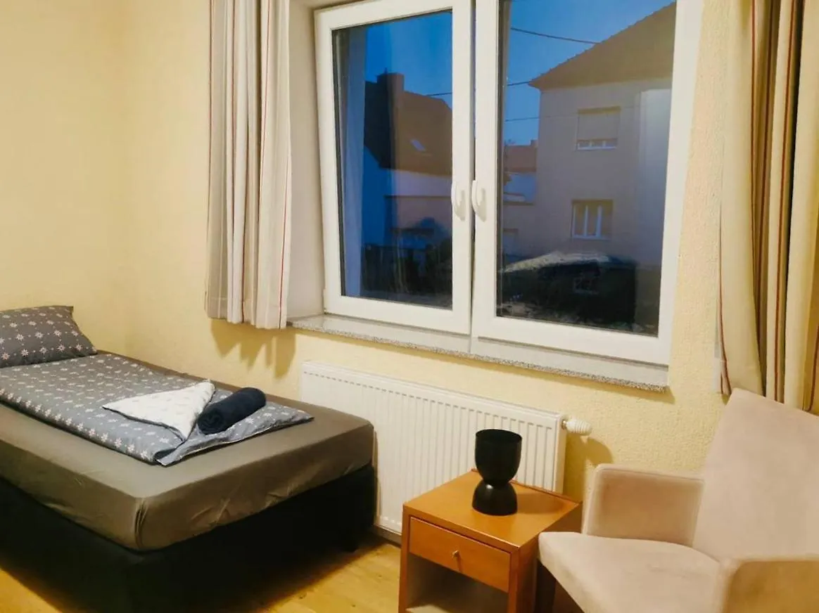 Habitación en casa particular Quad Room In Floridsdorf Area Viena