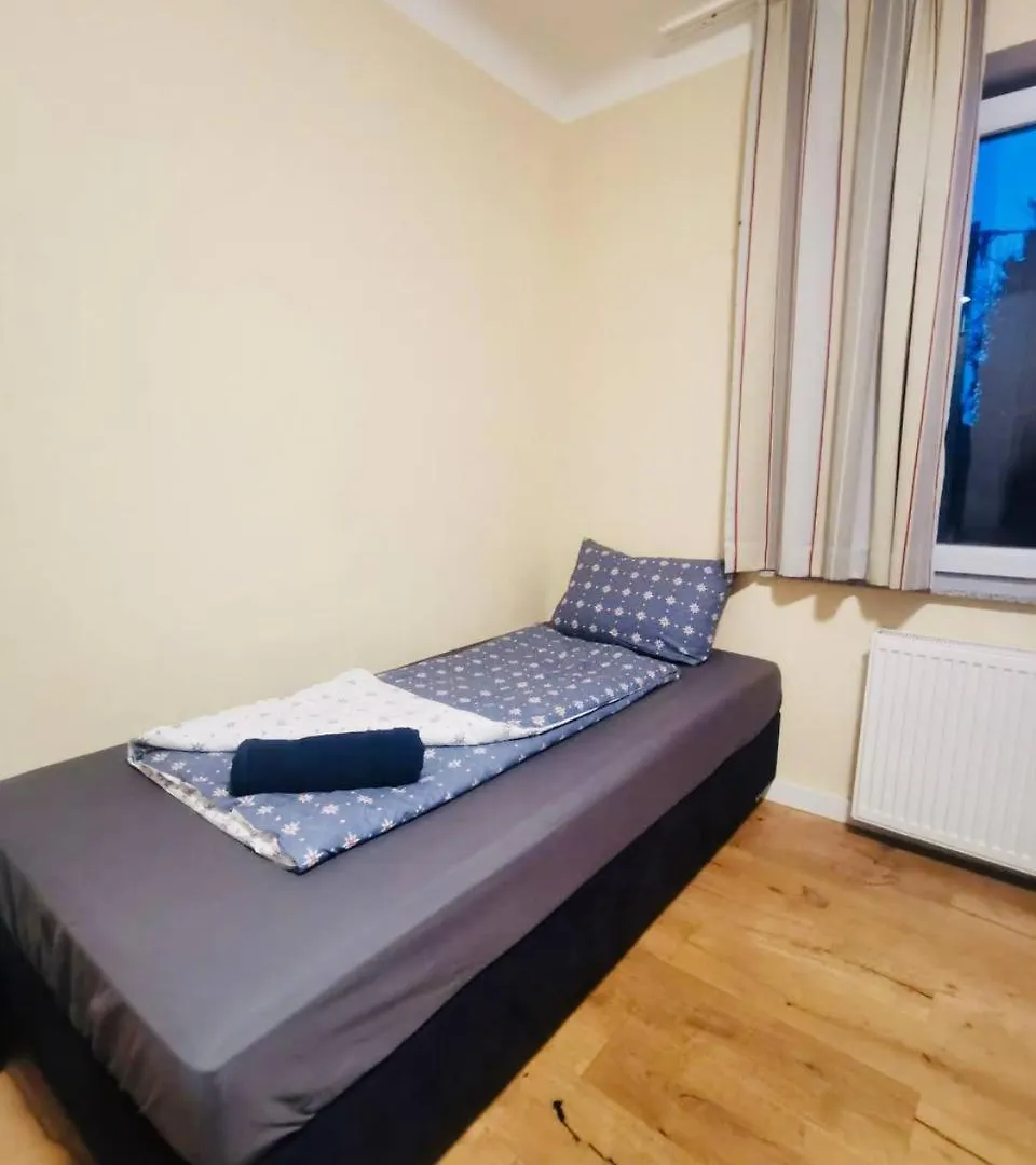 Quad Room In Floridsdorf Area Βιέννη